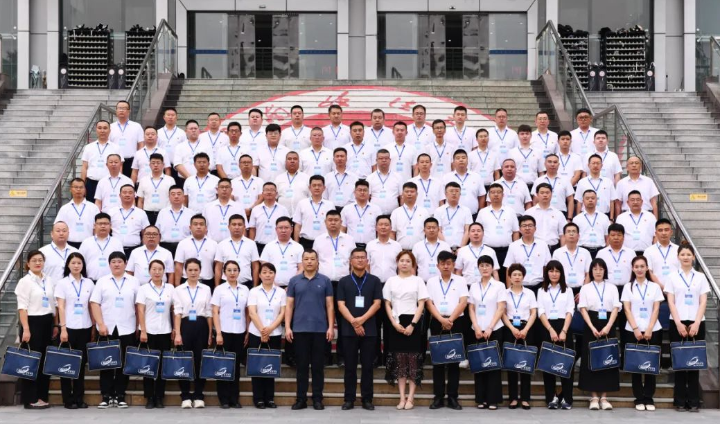 新疆维吾尔自治区阿勒泰地区基层社会治理专题研讨班